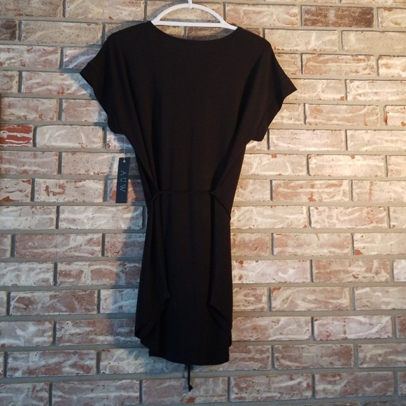 Tunic - Picture 5 of 5